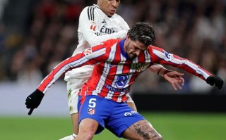 问鼎娱乐官网-英超球队特点：总结英超各大球队的战术特点与风格